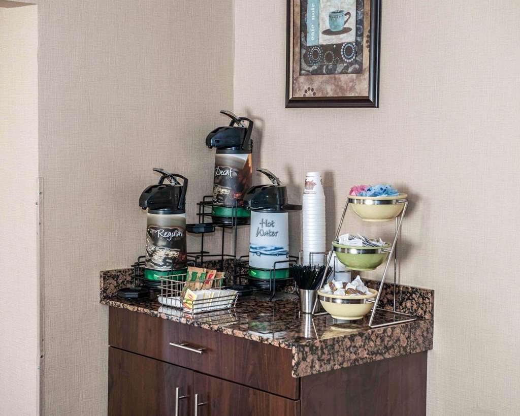 Quality Inn Plainfield - Indianapolis West Restaurant photo
